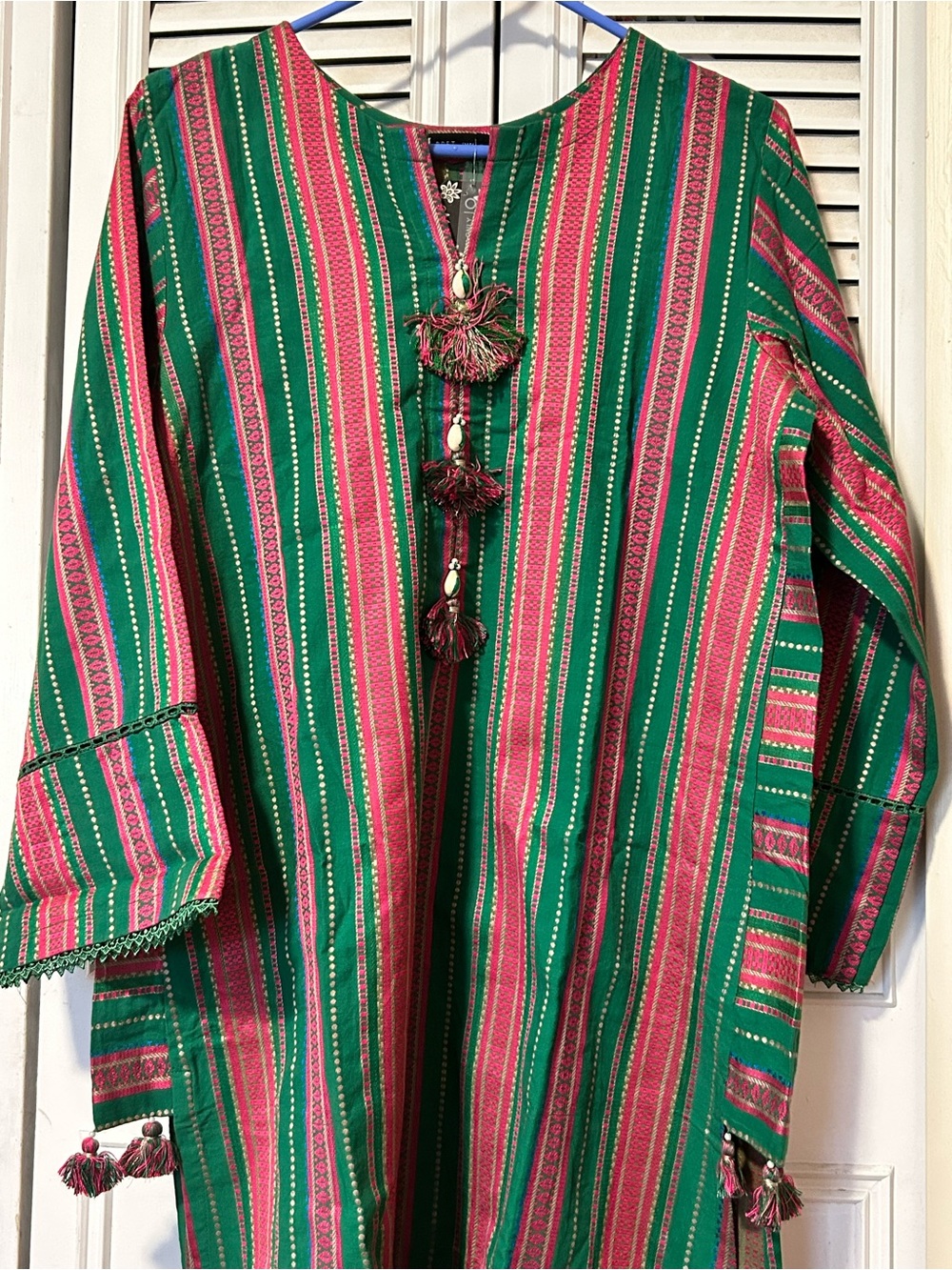 J.Pret Green Striped Women’s Kurta Set with Matching Trousers & dopatta. Size S - Picture 4 of 8
